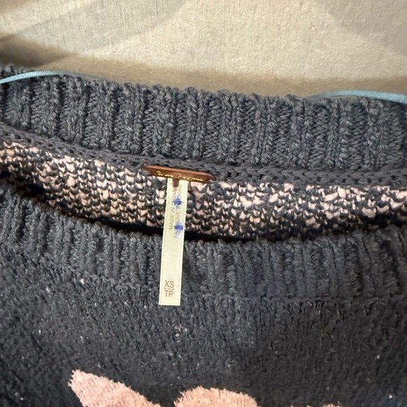 Free People in Bloom Sweater (pink and blue/navy - Picture 3 of 7